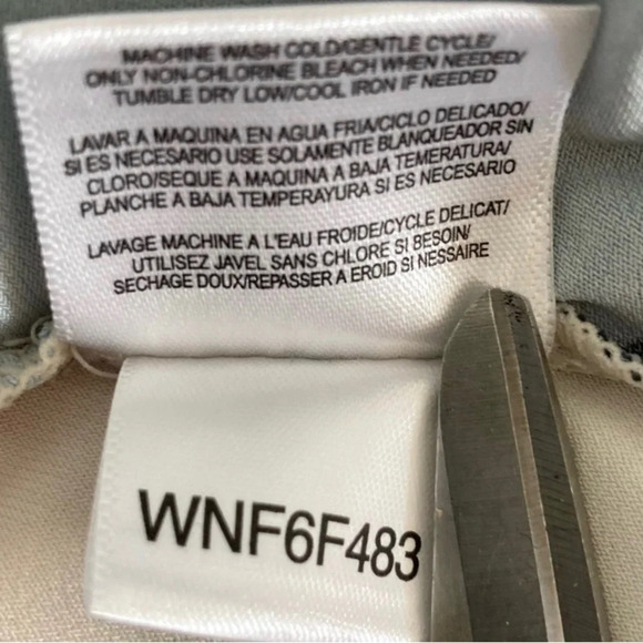 BCBG MAXAZRIA Y2K Dress XXS, Crossover Fit & Flare - Picture 7 of 7